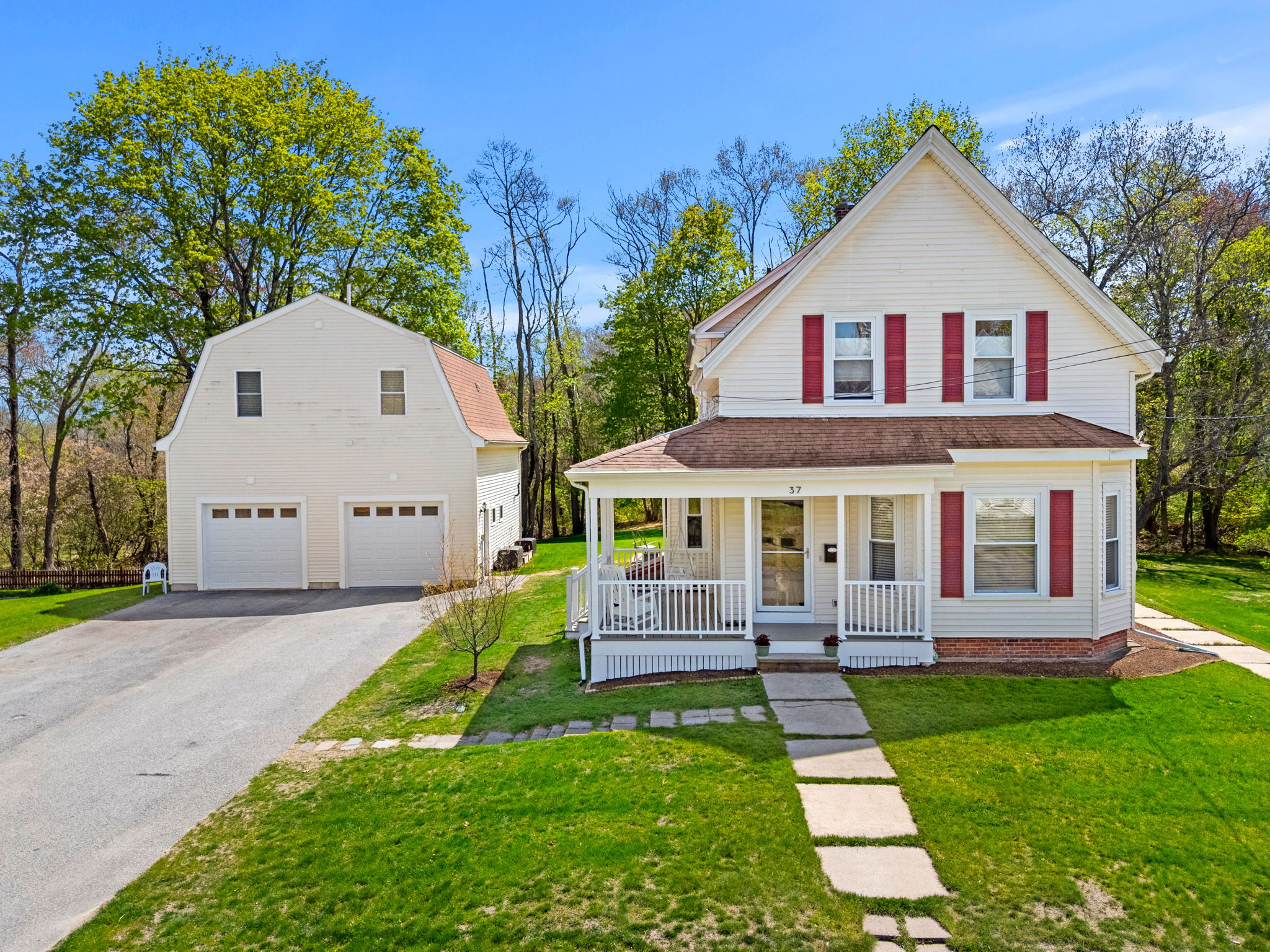 37 Lakeview St, Whitman, MA 02382, USA Photo 2