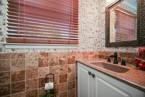  Photo 43