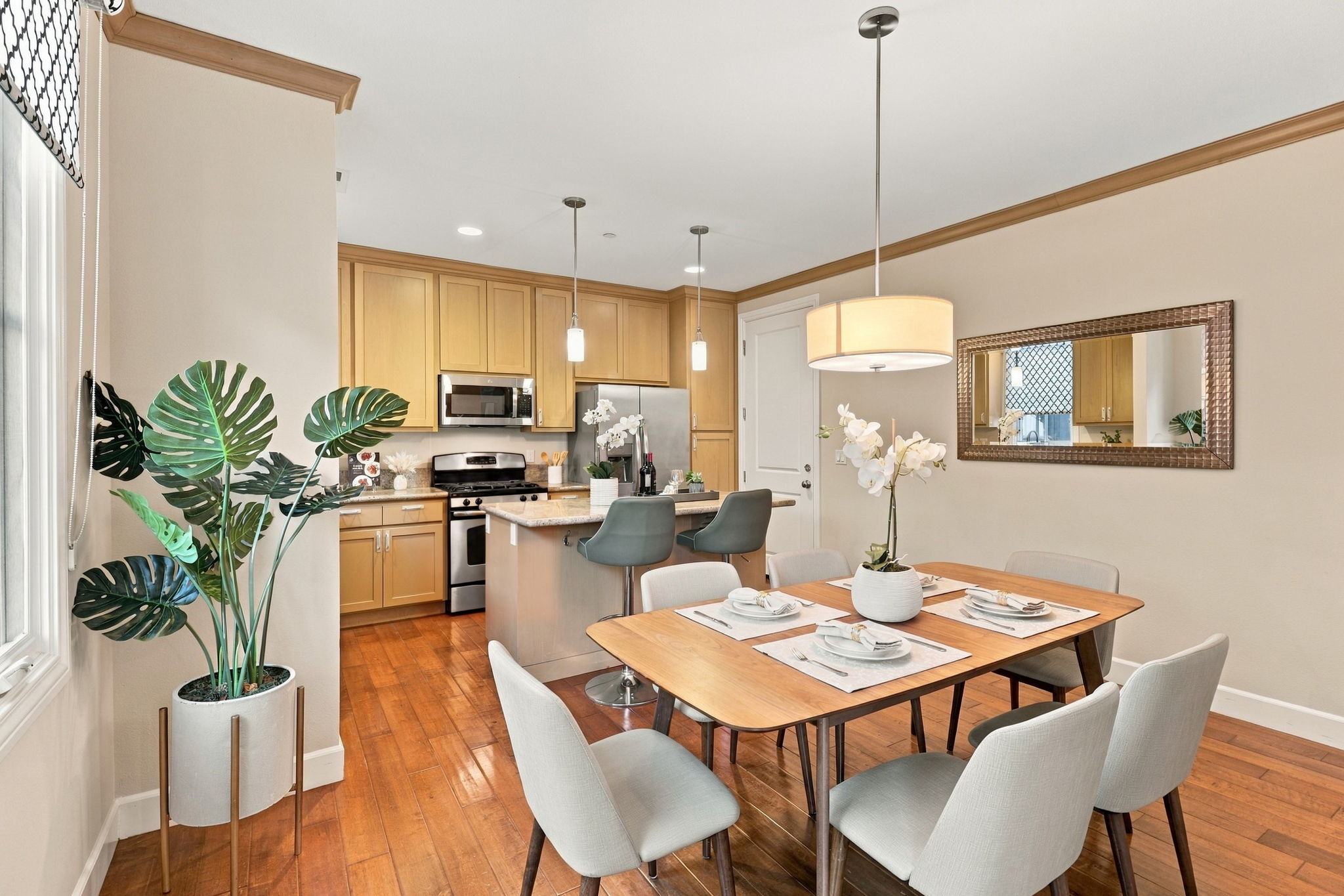 020_f8_37 Ludina Way