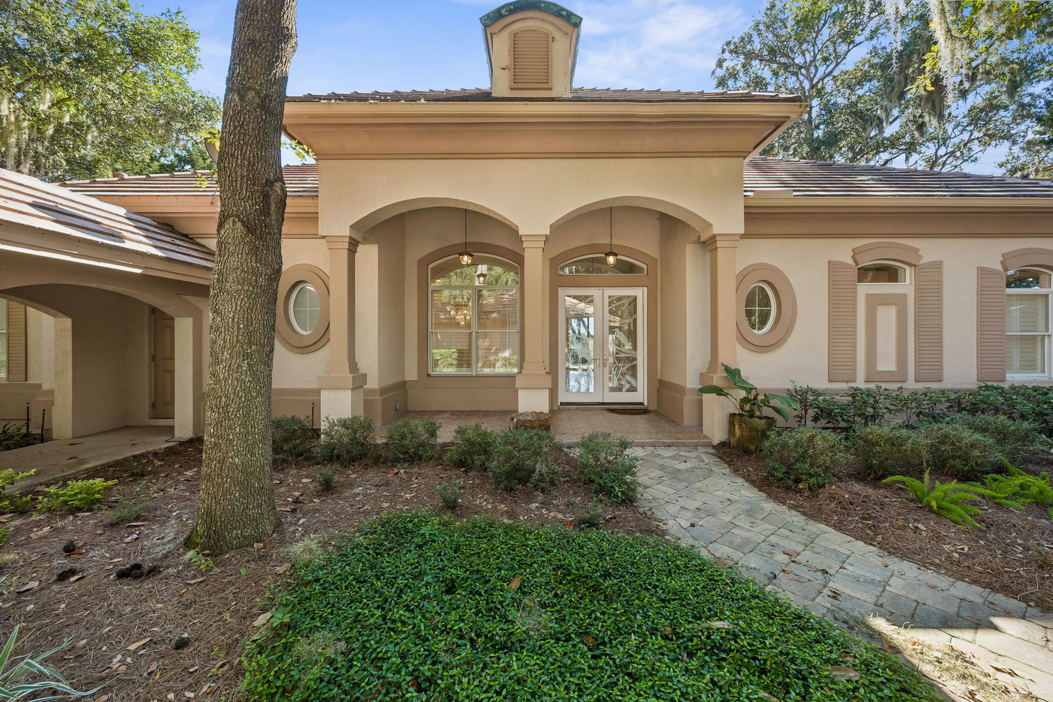 Front Entry Detail