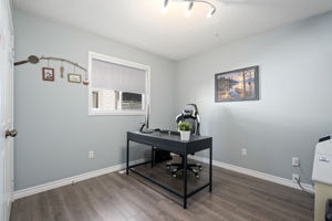  37 Regina Blvd, Wasaga Beach, ON L9Z 1M6, US Photo 16