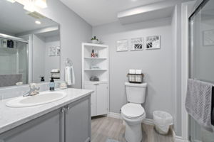  37 Regina Blvd, Wasaga Beach, ON L9Z 1M6, US Photo 42