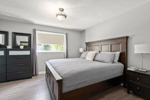  37 Regina Blvd, Wasaga Beach, ON L9Z 1M6, US Photo 17