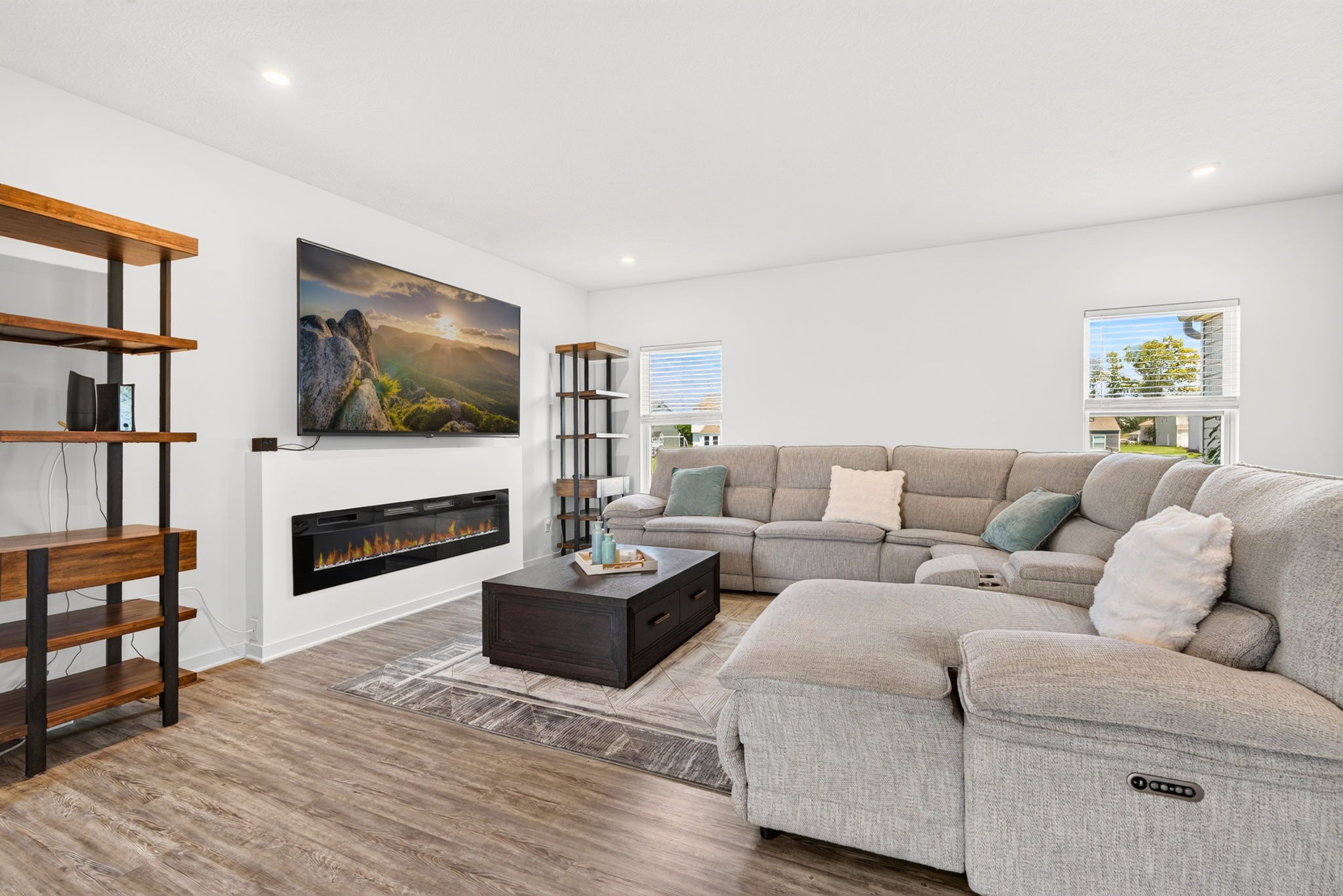 37 Thoreau Dr 36