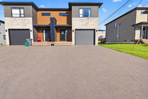  Photo 0