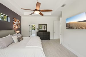 12th Ave-L1802-035.jpg