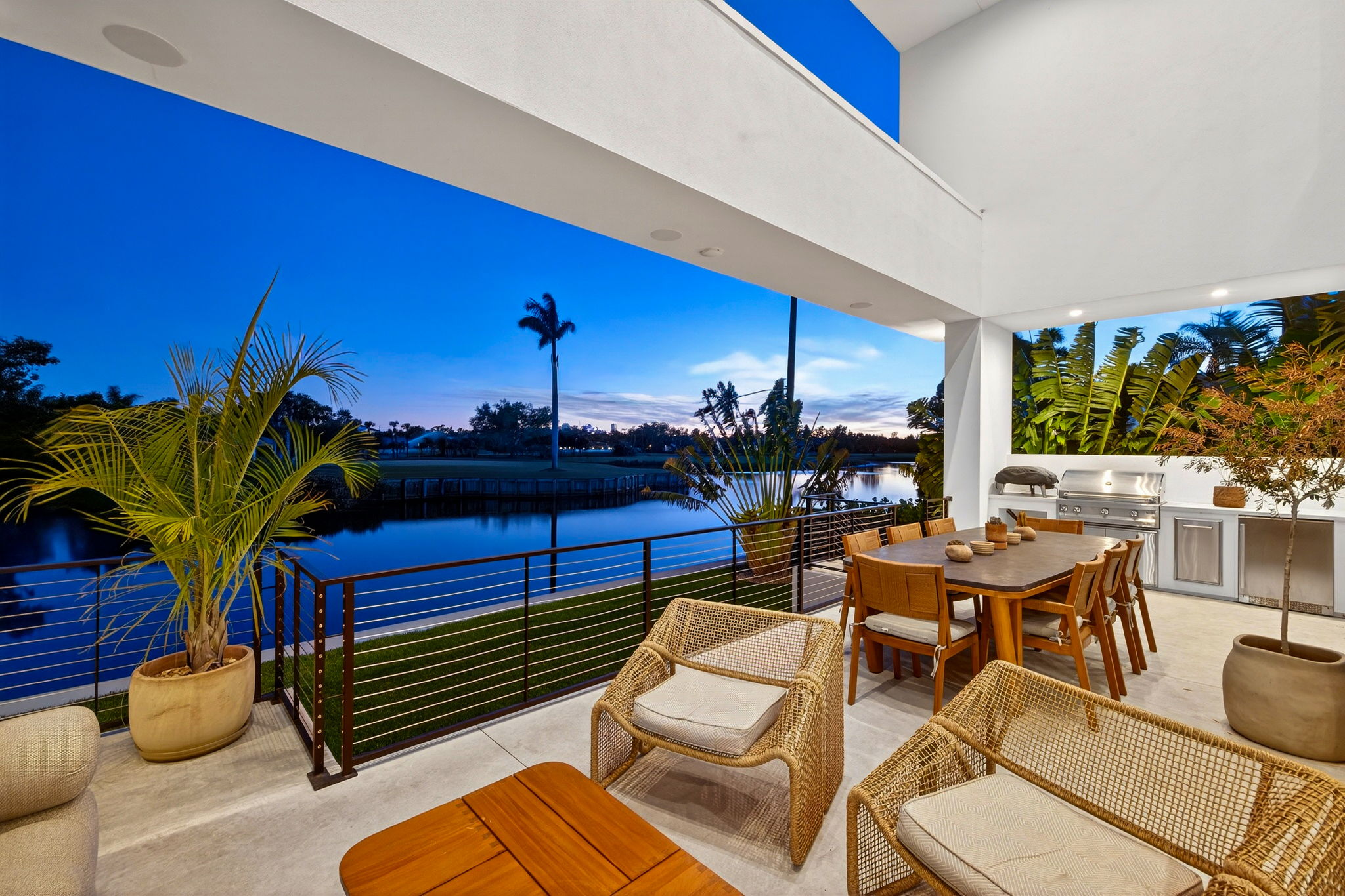 Twilight - Lanai 1 of 2