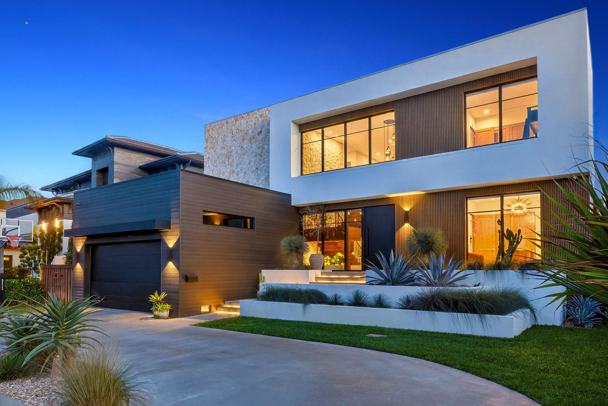 Twilight - Front Exterior 2