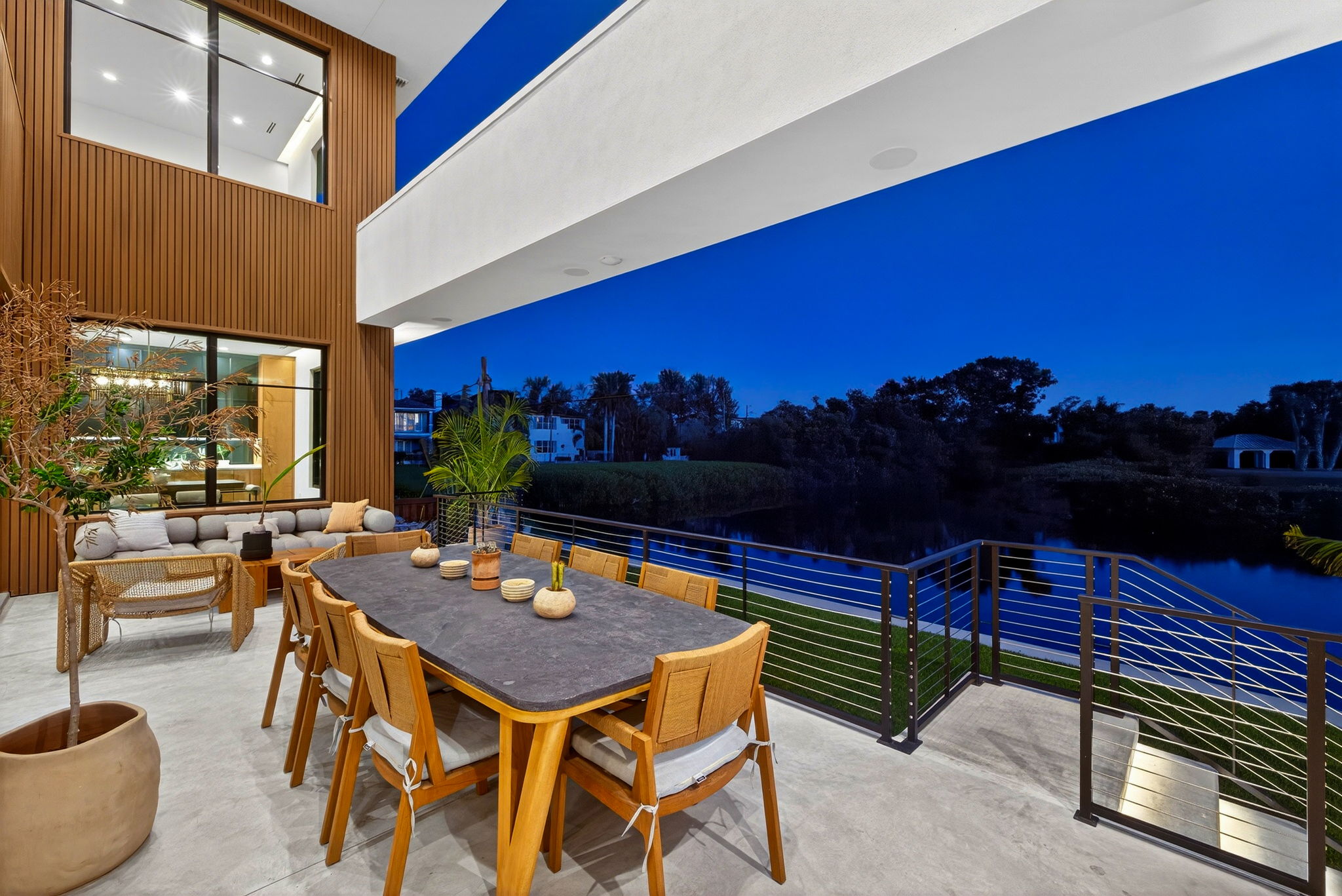 Twilight - Lanai 2 of 2