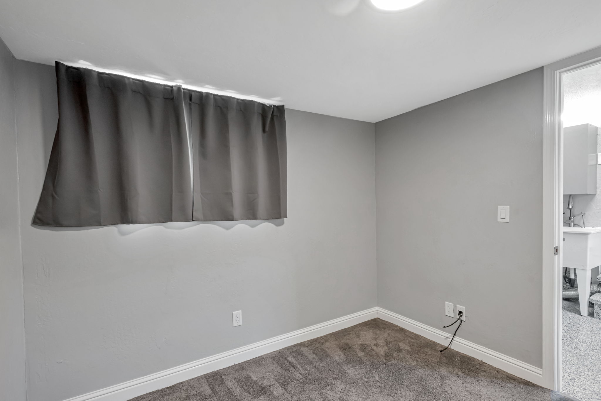 025_370 Beresford Ave