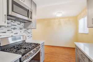 011_370 Beresford Ave