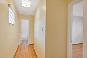 016_370 Beresford Ave