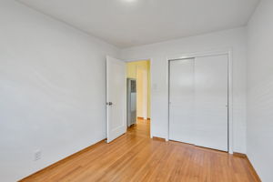 019_370 Beresford Ave