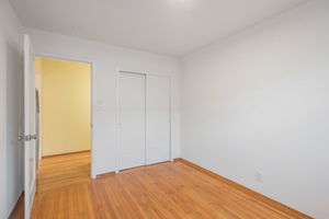 020_370 Beresford Ave