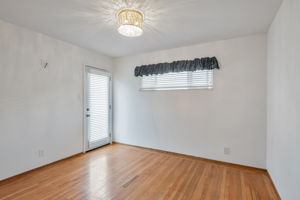 021_370 Beresford Ave