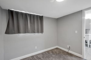025_370 Beresford Ave