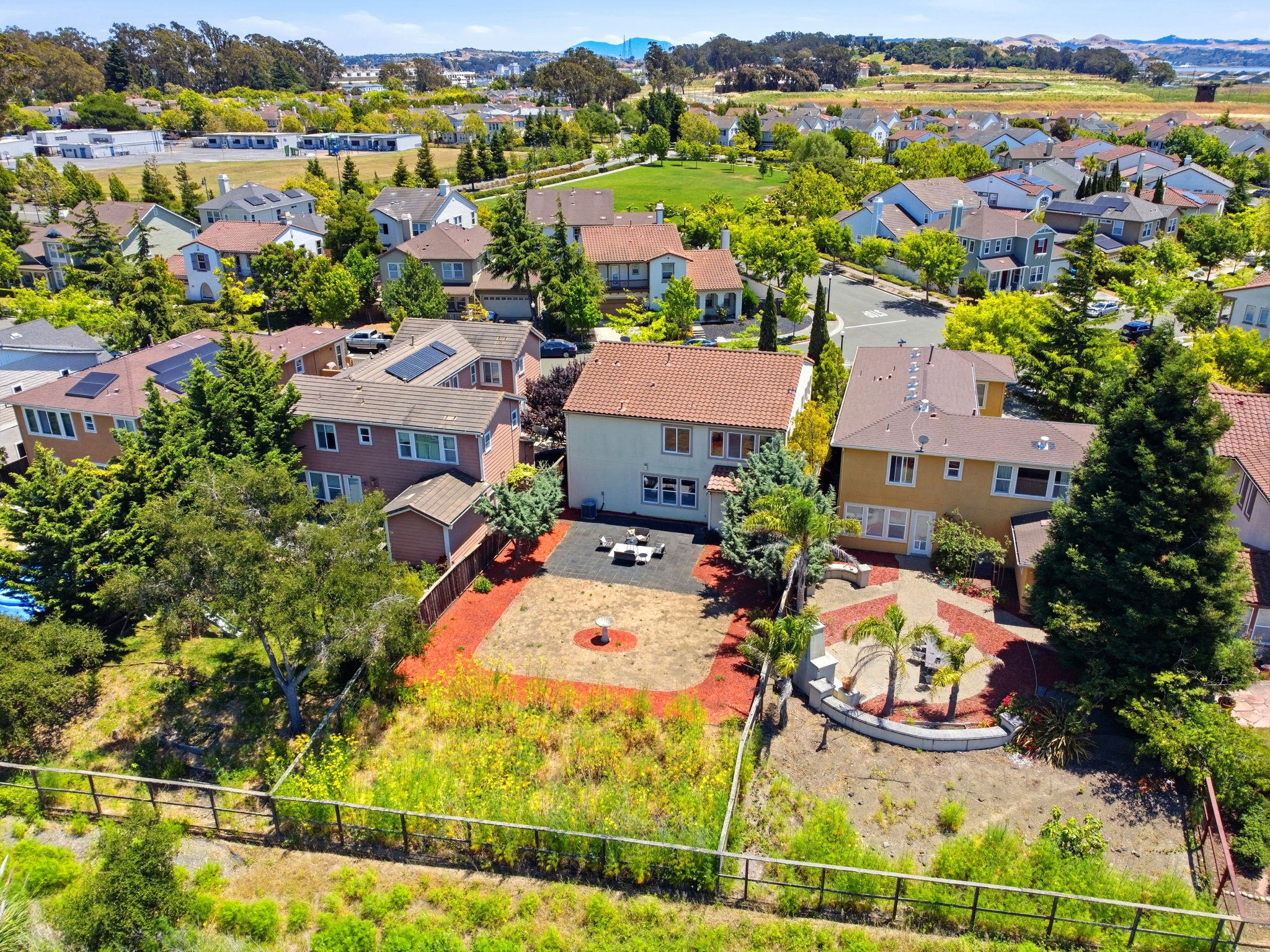 011_F8_AERIAL_370 Klein Ave