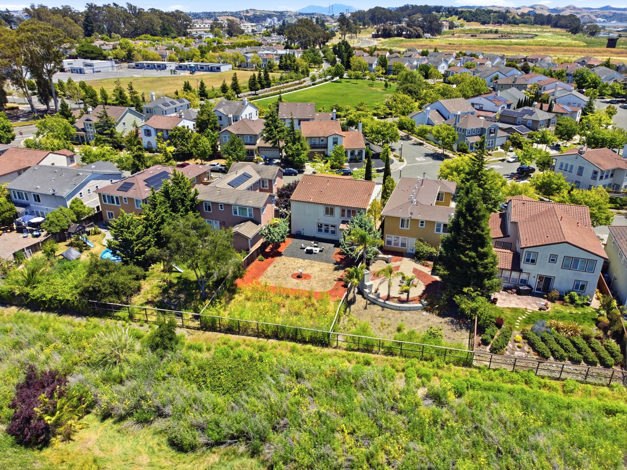 012_F8_AERIAL_370 Klein Ave