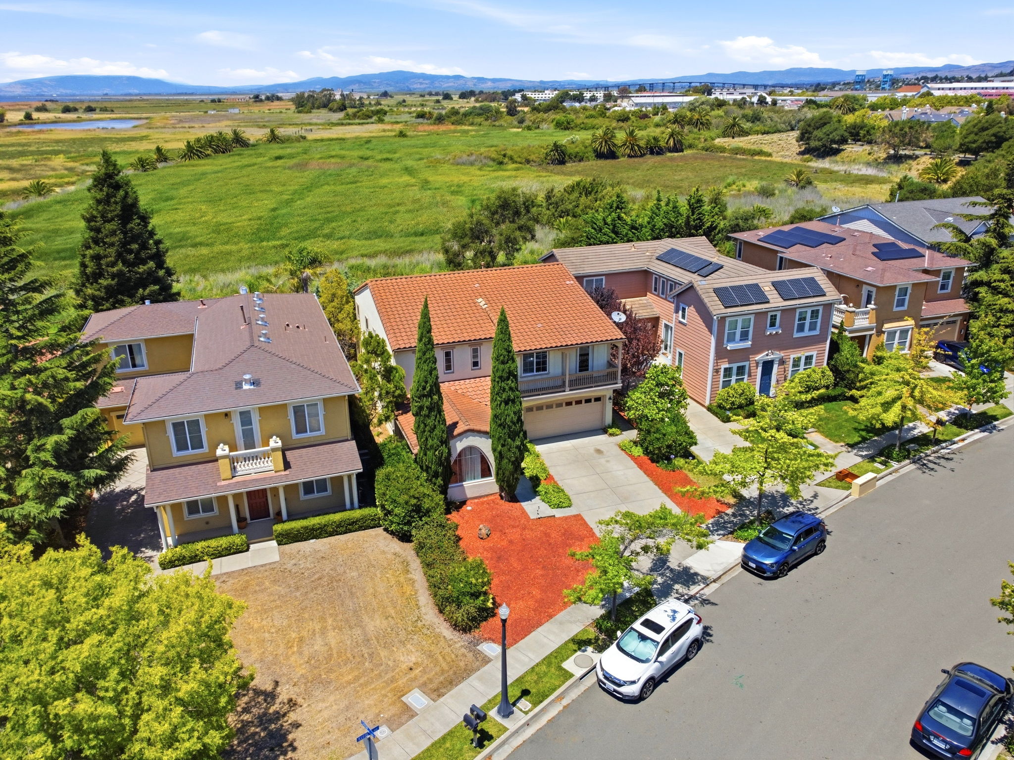 014_F8_AERIAL_370 Klein Ave