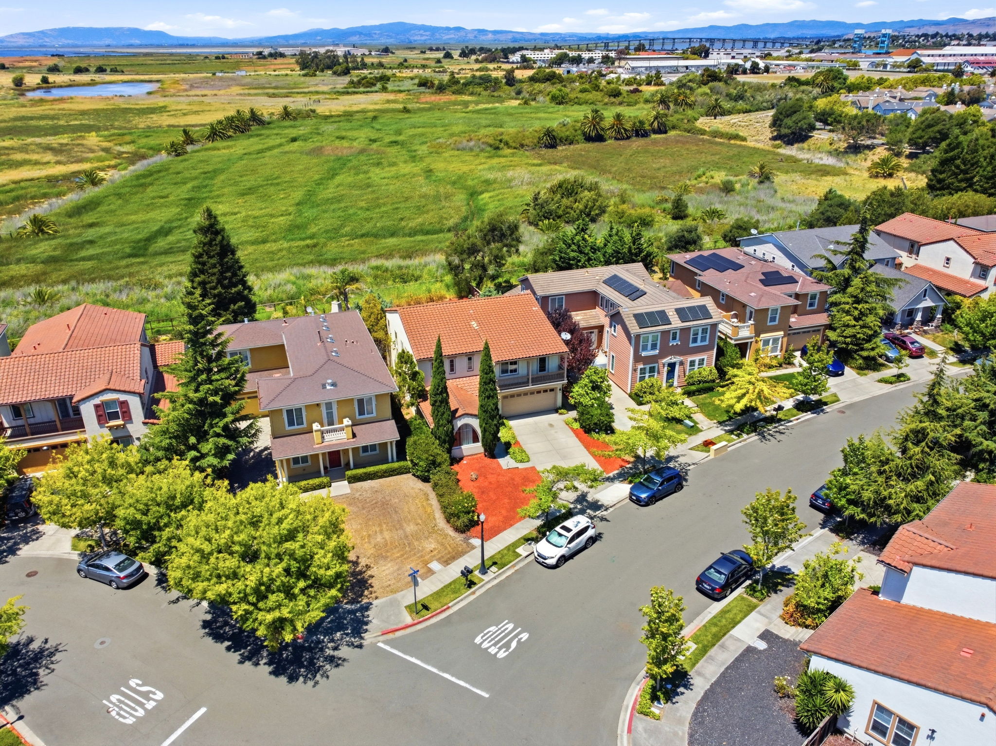015_F8_AERIAL_370 Klein Ave