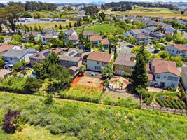 012_F8_AERIAL_370 Klein Ave