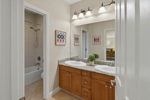  Photo 112