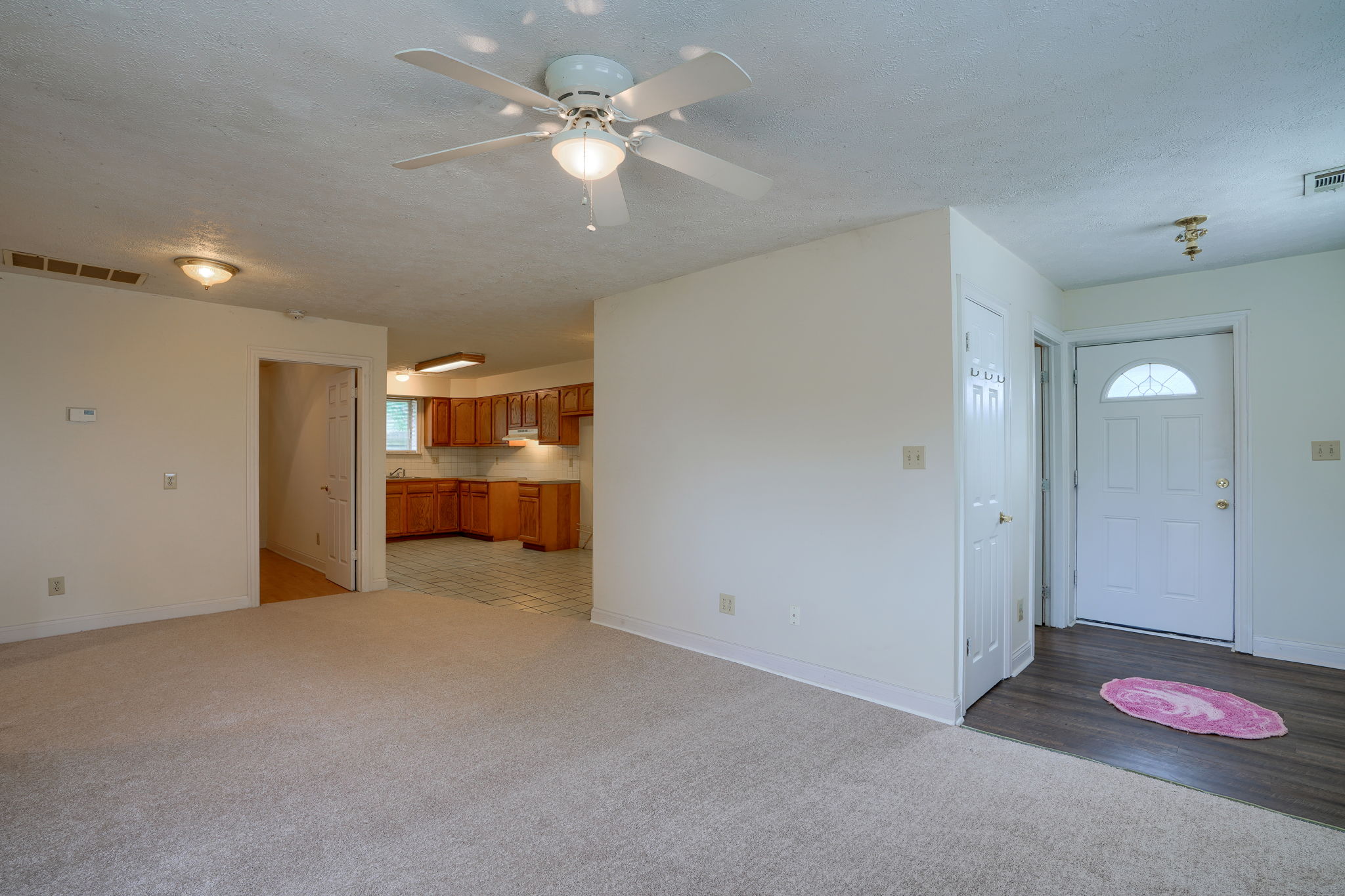 370 Main St (42)