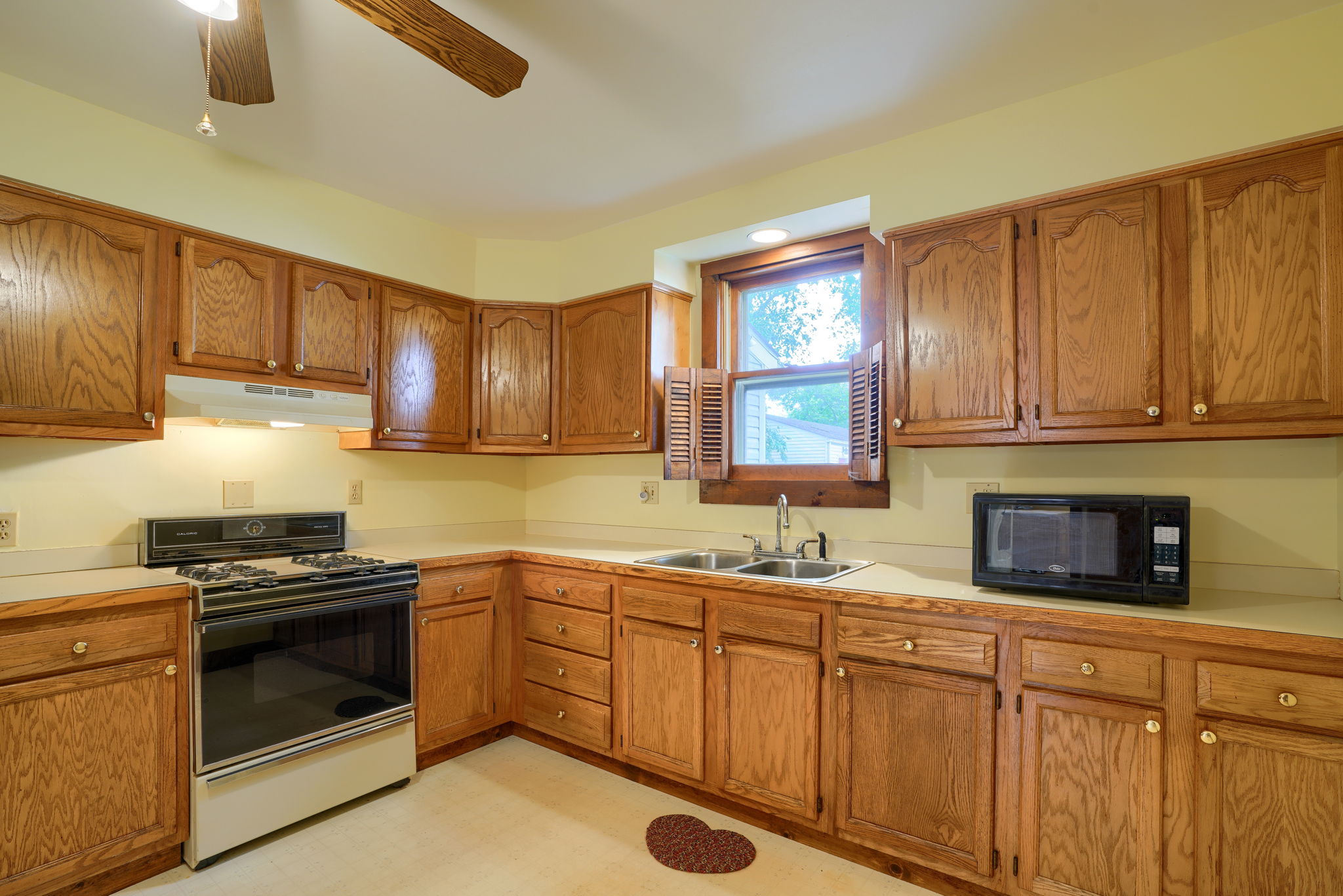 370 Main St (57)