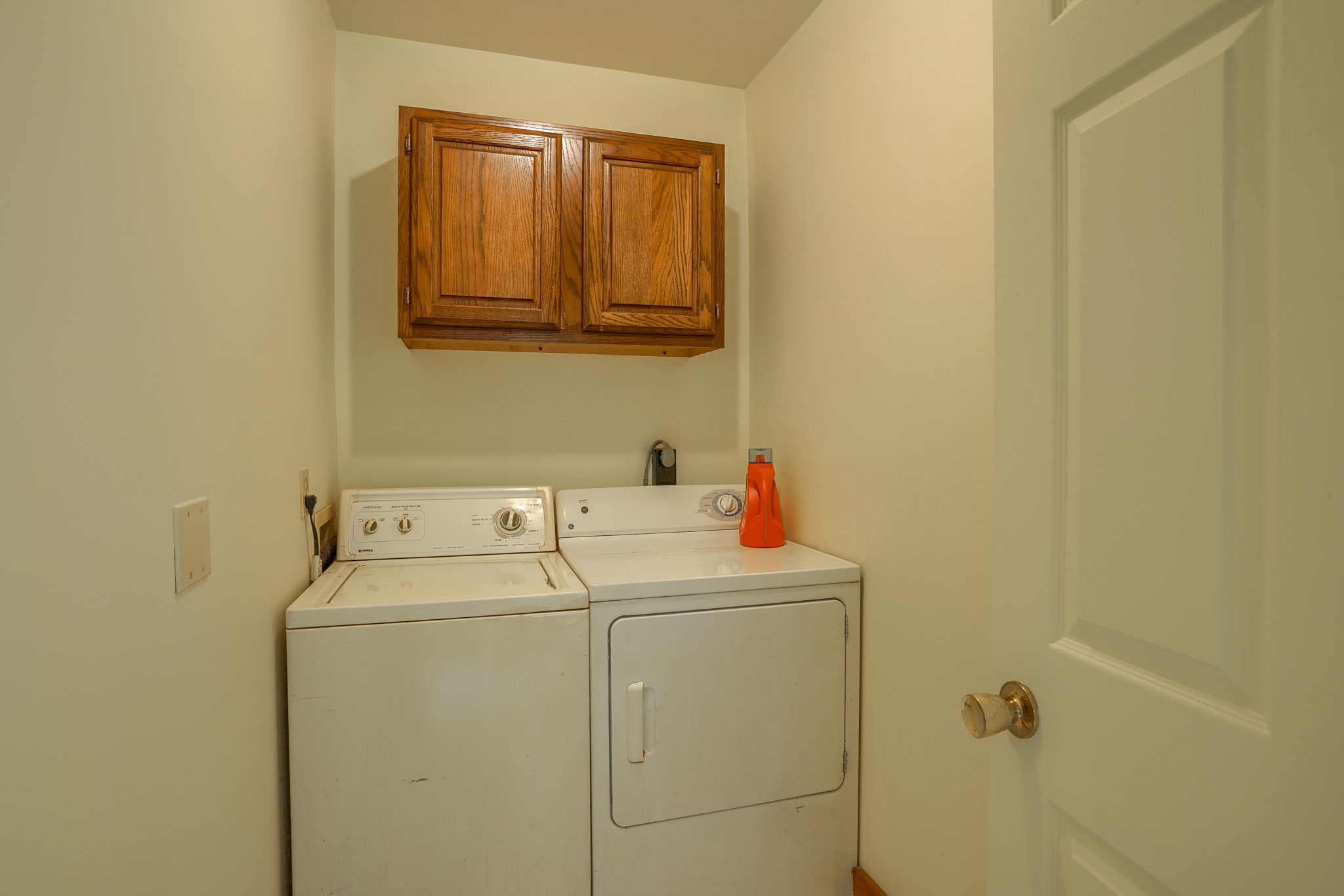370 Main St (53)