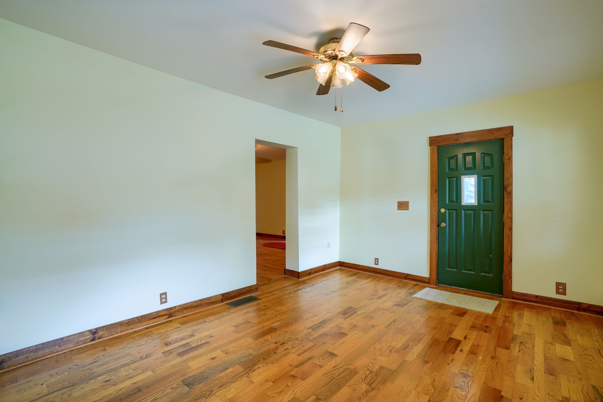 370 Main St (62)
