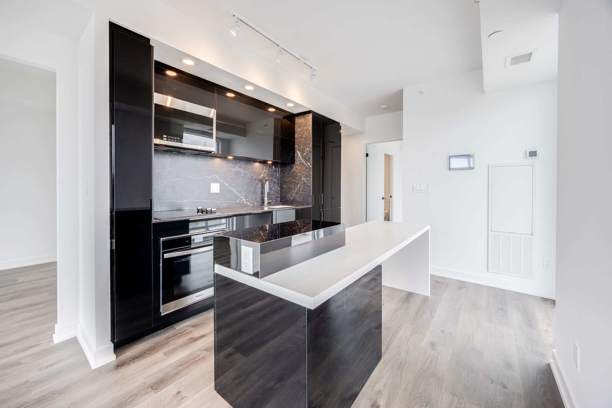 Burlington property showcase — delivered property photograph 5