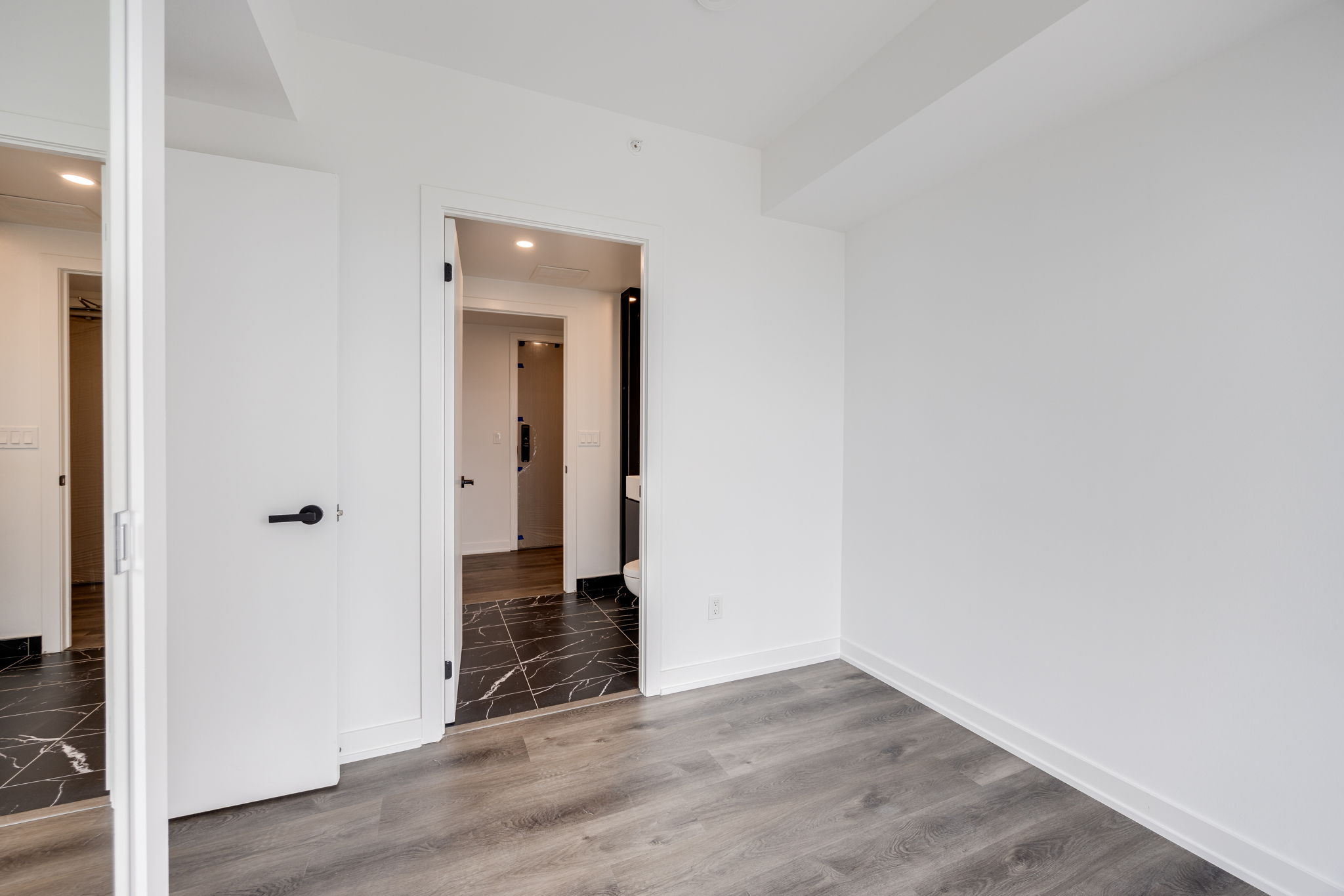 Burlington property showcase — delivered property photograph 20