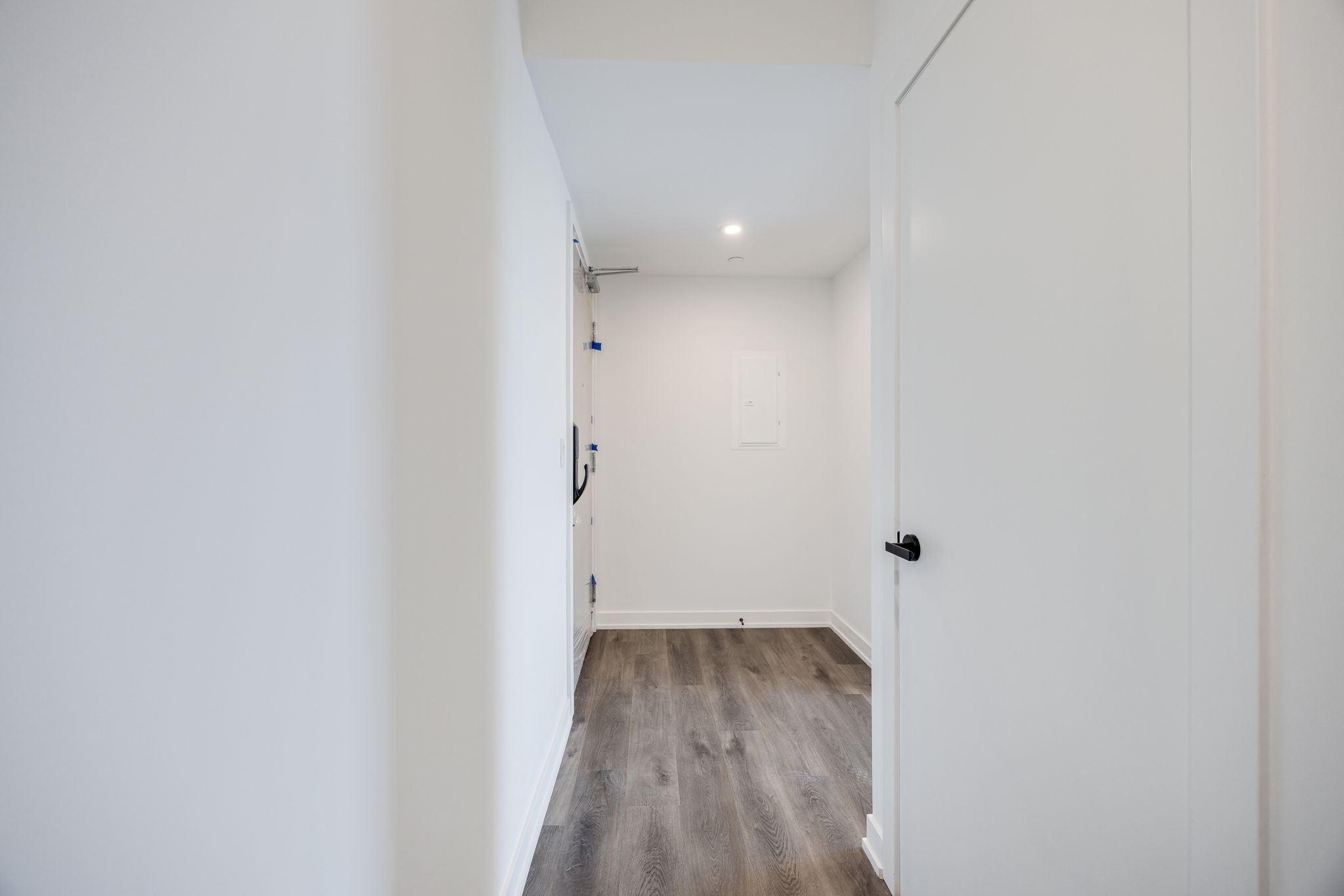 Burlington property showcase — delivered property photograph 25
