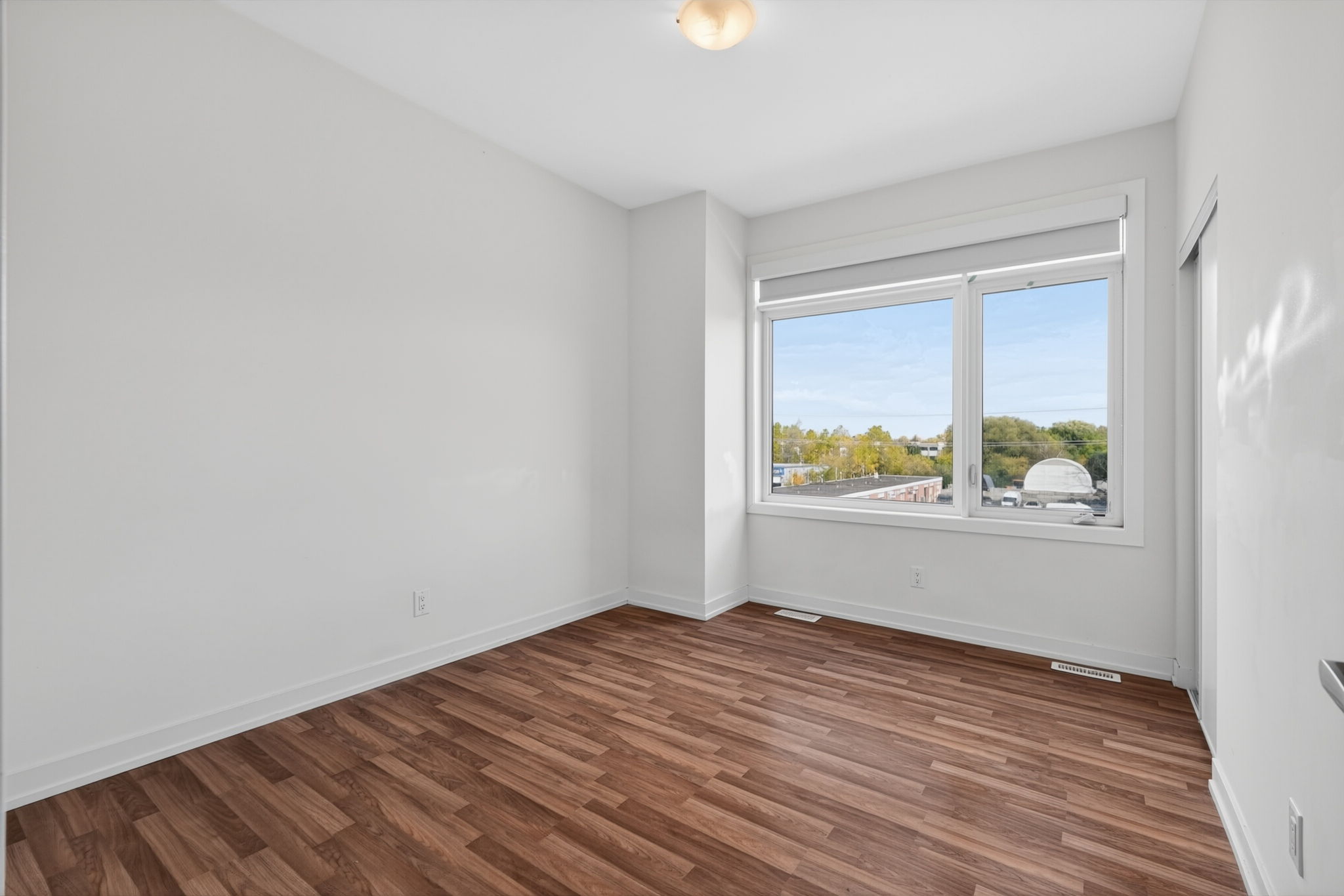 370 Red Maple Rd Unit 79 Richmond Hill, ON L4C 5T4