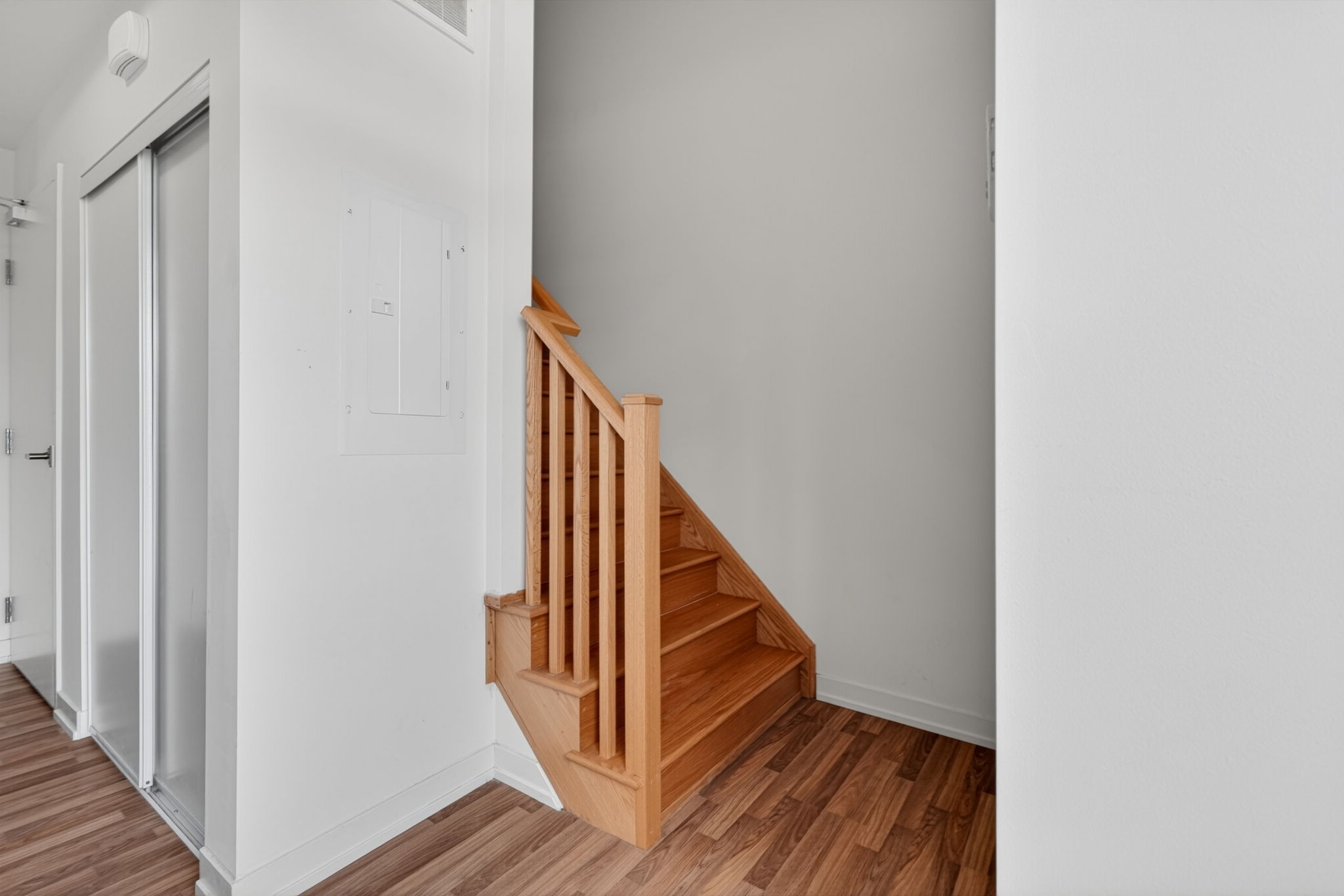 370 Red Maple Rd Unit 79 Richmond Hill, ON L4C 5T4