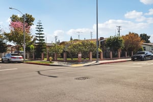 E 57th St-S1302-002.jpg