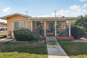 E 57th St-S1302-004.jpg