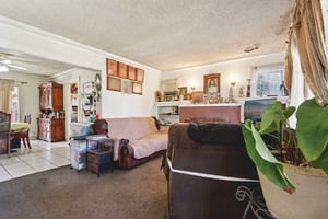 E 57th St-S1302-008.jpg