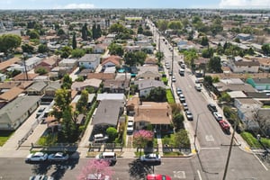 E 57th St-S1302-022.jpg