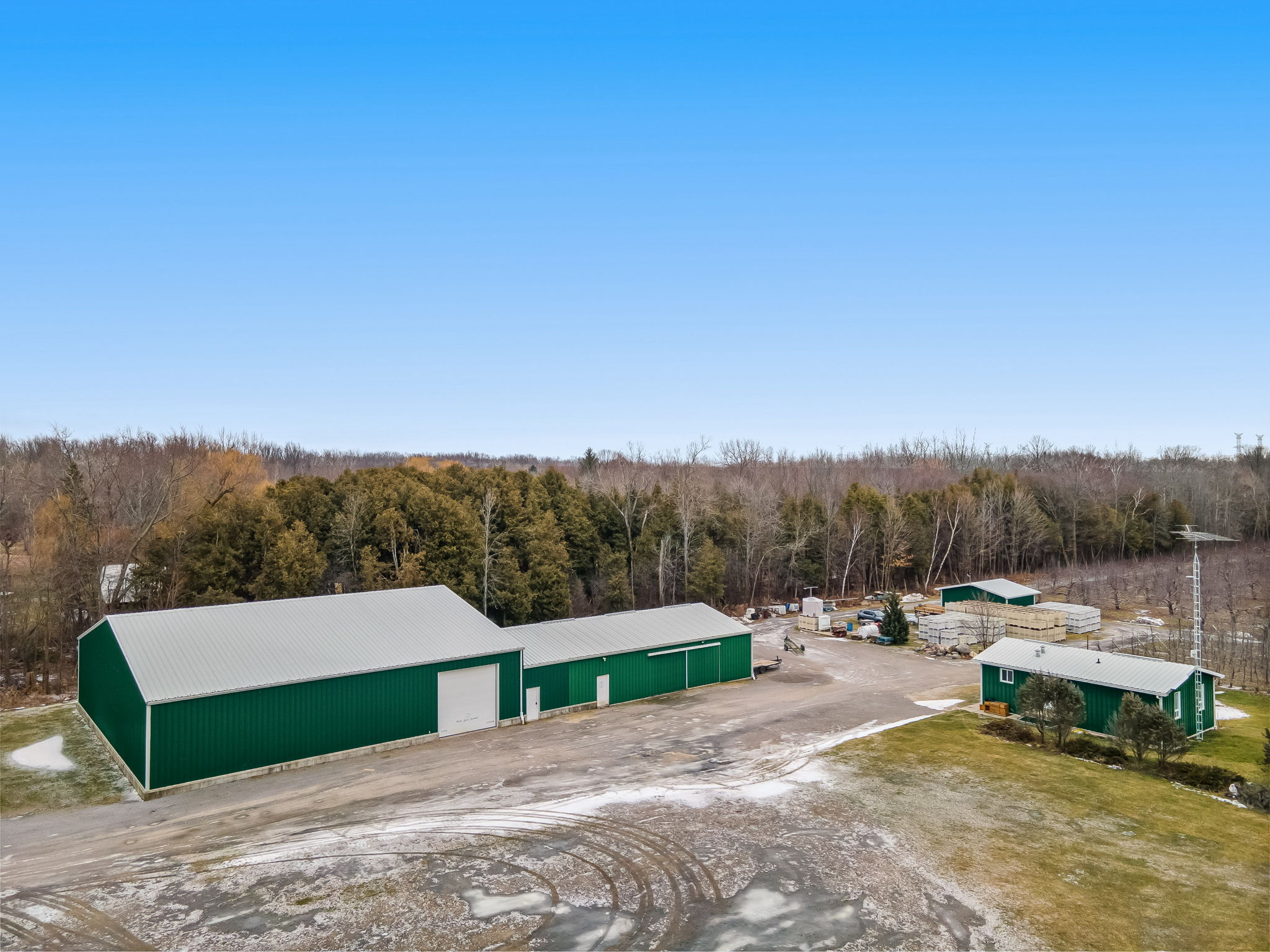 3700 Maple Grove Rd, Bowmanville, ON L1C 6N2 Reid Media Agency