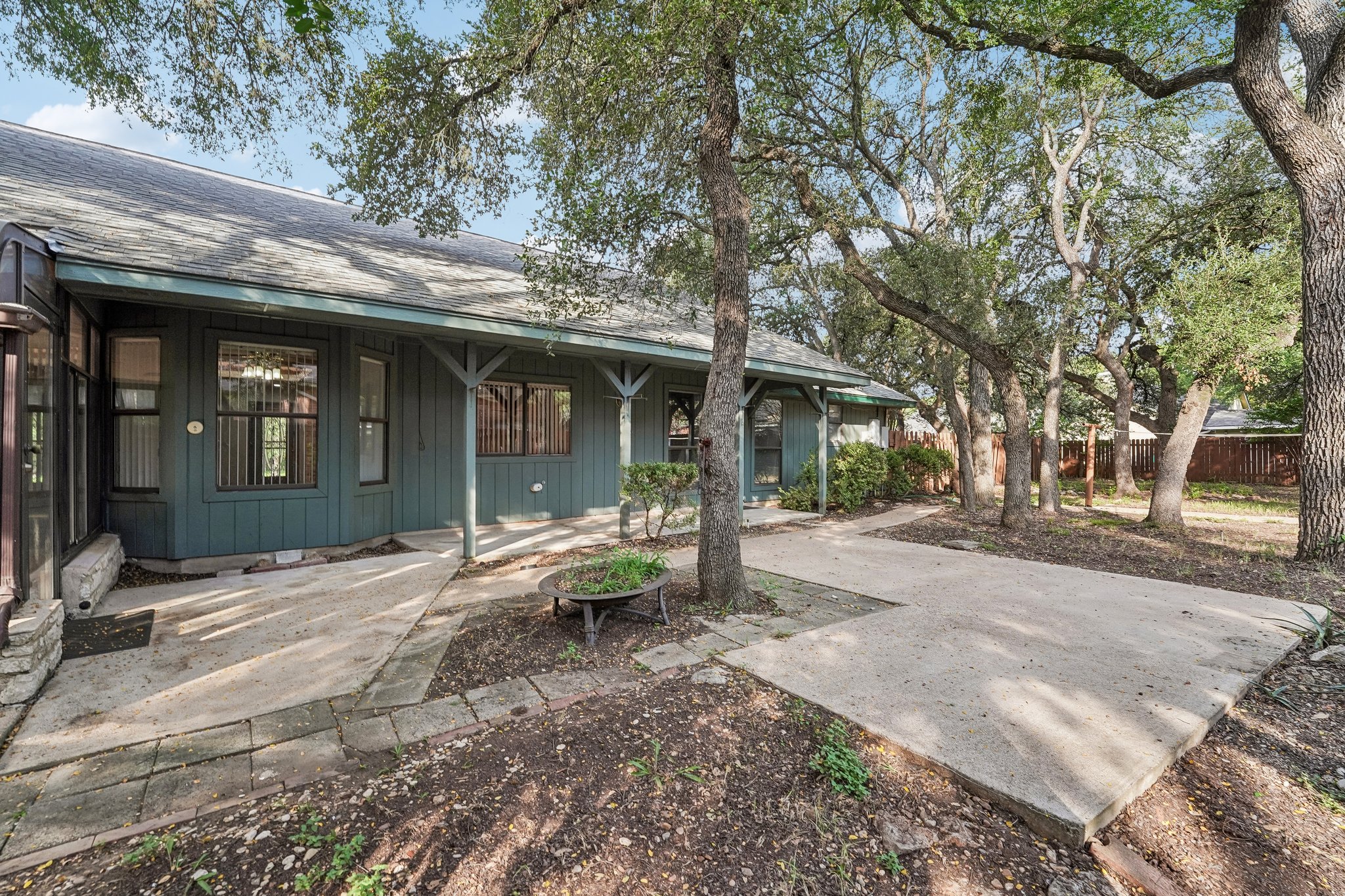 Shady Valley Dr-S2407-039.jpg