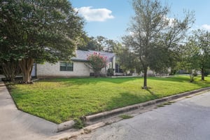 Shady Valley Dr-S2407-002.jpg