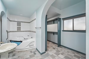 Shady Valley Dr-S2407-030.jpg