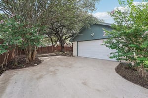 Shady Valley Dr-S2407-040.jpg