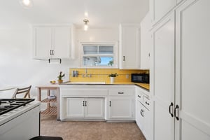 W 147th St-S0107-010.jpg