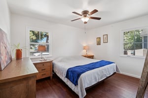 W 147th St-S0107-013.jpg