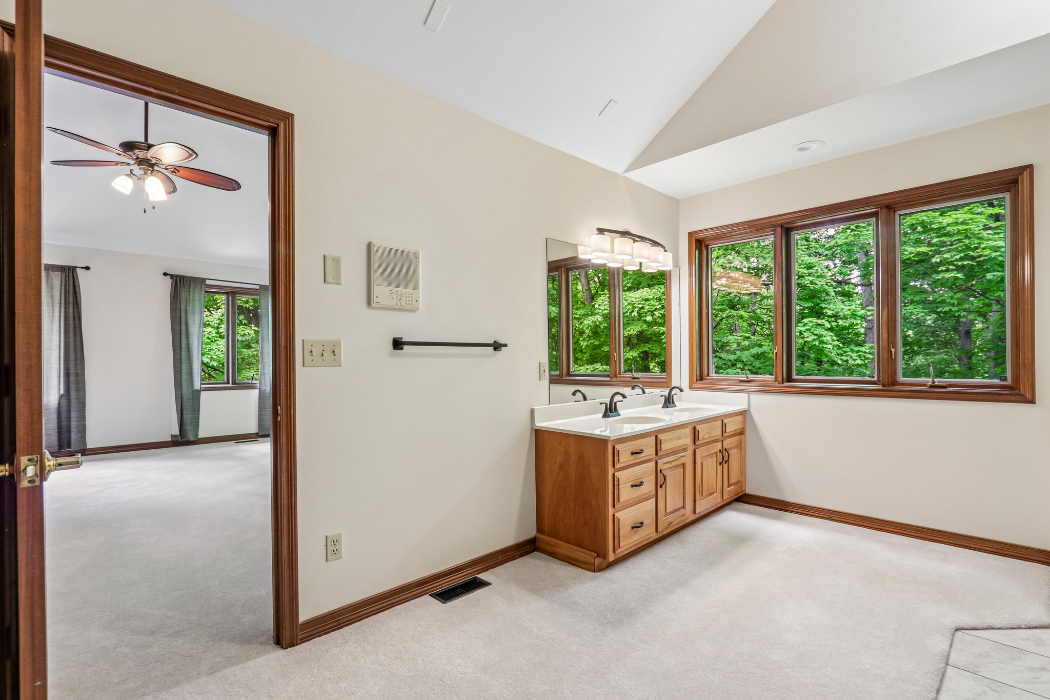 E Rachels Glen Rd-S2805-057.jpg