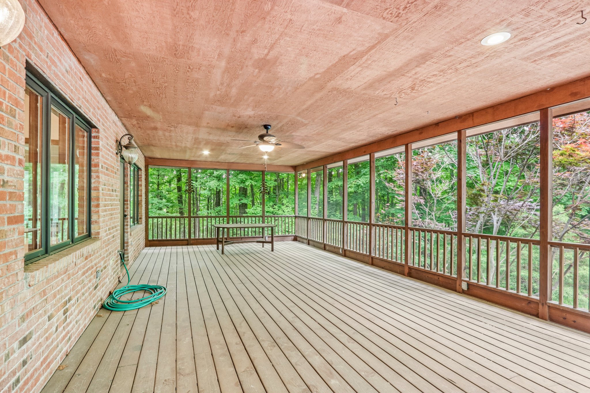 E Rachels Glen Rd-S2805-094.jpg