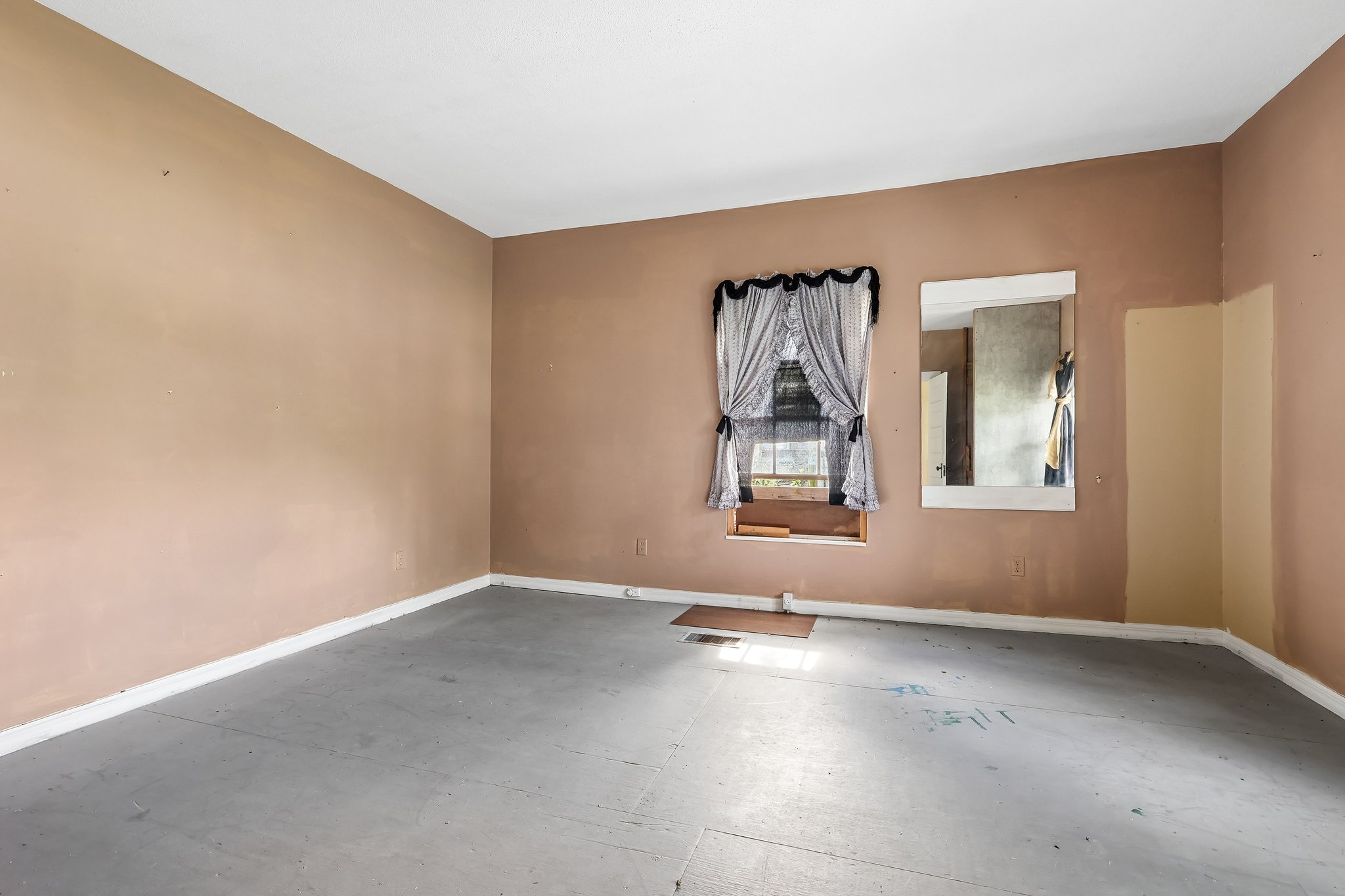 E Warm Springs Ave-S0106-012.jpg
