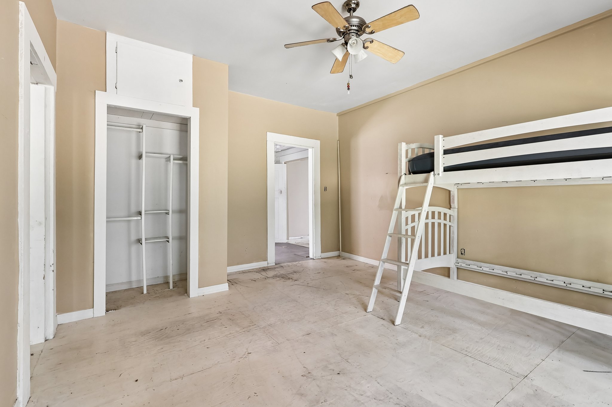 E Warm Springs Ave-S0106-018.jpg